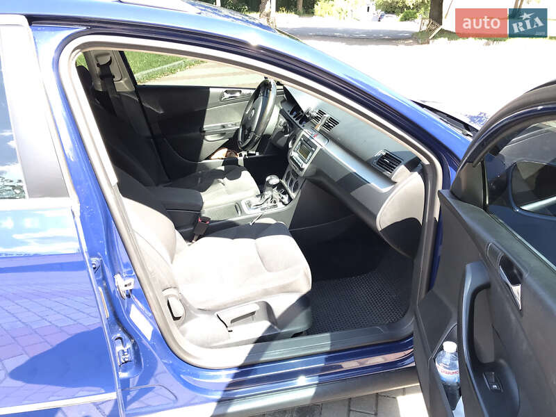 Универсал Volkswagen Passat 2007 в Ровно