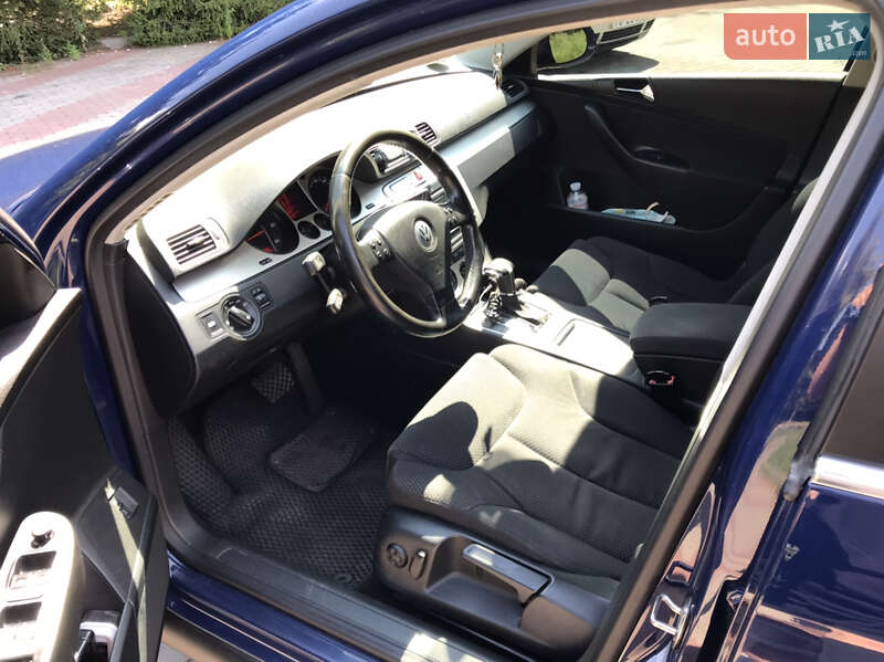 Универсал Volkswagen Passat 2007 в Ровно