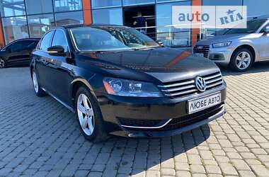 Седан Volkswagen Passat 2014 в Львове