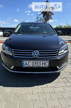 Універсал Volkswagen Passat 2011 в Луцьку