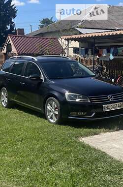 Универсал Volkswagen Passat 2011 в Радехове