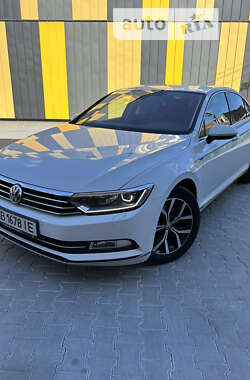 Седан Volkswagen Passat 2015 в Вінниці