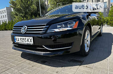 Седан Volkswagen Passat 2012 в Дніпрі