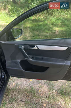 Универсал Volkswagen Passat 2014 в 