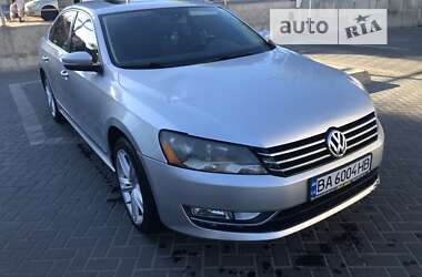 Седан Volkswagen Passat 2013 в Кропивницком