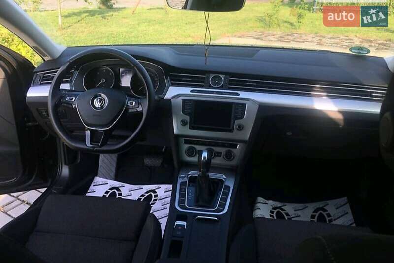 Универсал Volkswagen Passat 2016 в Ивано-Франковске фото 3 Универсал Volkswagen Passat 2016 в Ивано-Франковске