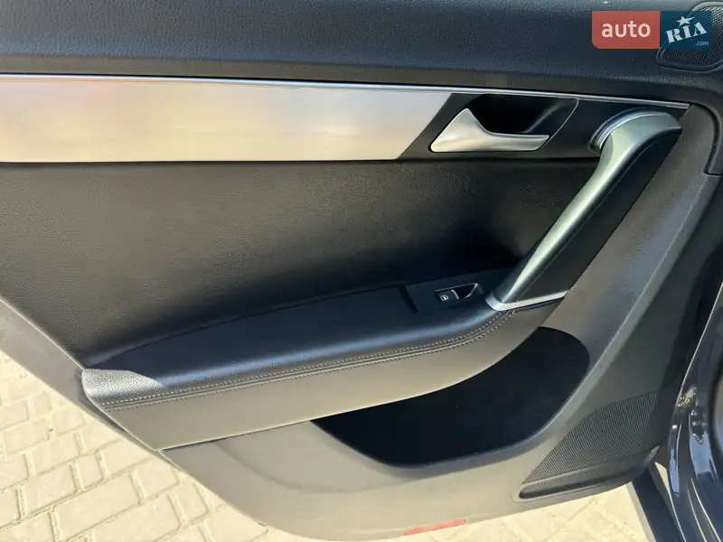 Универсал Volkswagen Passat 2013 в 