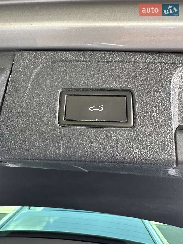 Універсал Volkswagen Passat 2015 в Києві