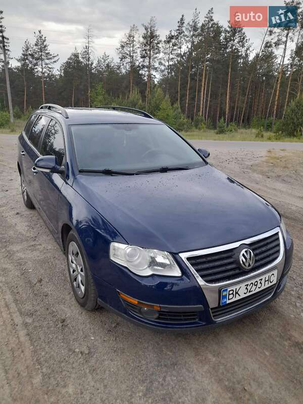 Универсал Volkswagen Passat 2006 в Костополе
