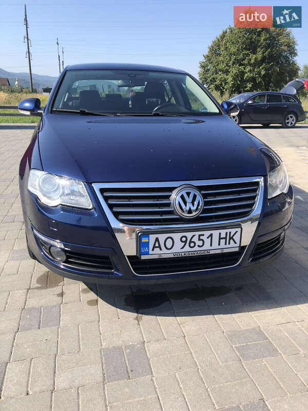 Седан Volkswagen Passat 2006 в Иршаве