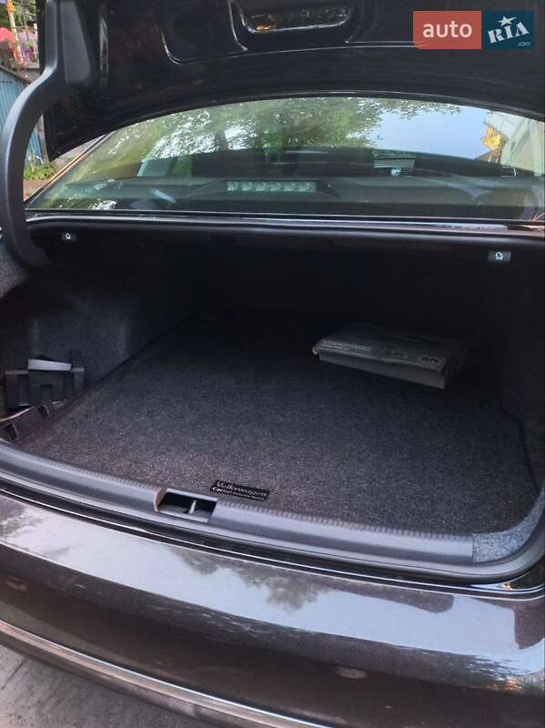 Седан Volkswagen Passat 2013 в Киеве фото 3 Седан Volkswagen Passat 2013 в Киеве