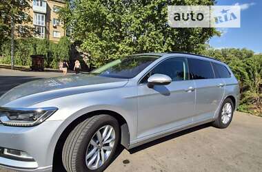 Універсал Volkswagen Passat 2014 в Миколаєві