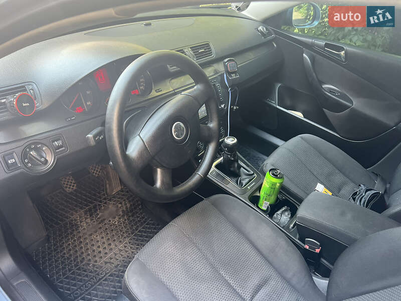 Седан Volkswagen Passat 2006 в Івано-Франківську