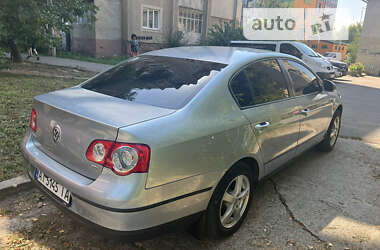 Седан Volkswagen Passat 2006 в Ивано-Франковске