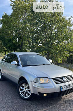 Седан Volkswagen Passat 2005 в Києві