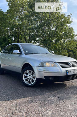 Седан Volkswagen Passat 2005 в Киеве