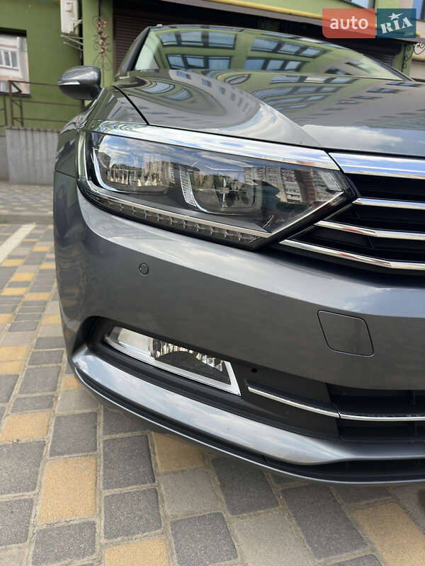 Універсал Volkswagen Passat 2015 в Калуші