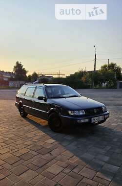 Универсал Volkswagen Passat 1996 в Ровно