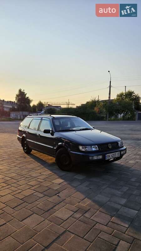 Универсал Volkswagen Passat 1996 в Ровно фото 4 Универсал Volkswagen Passat 1996 в Ровно