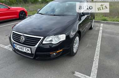 Седан Volkswagen Passat 2008 в Нововолинську