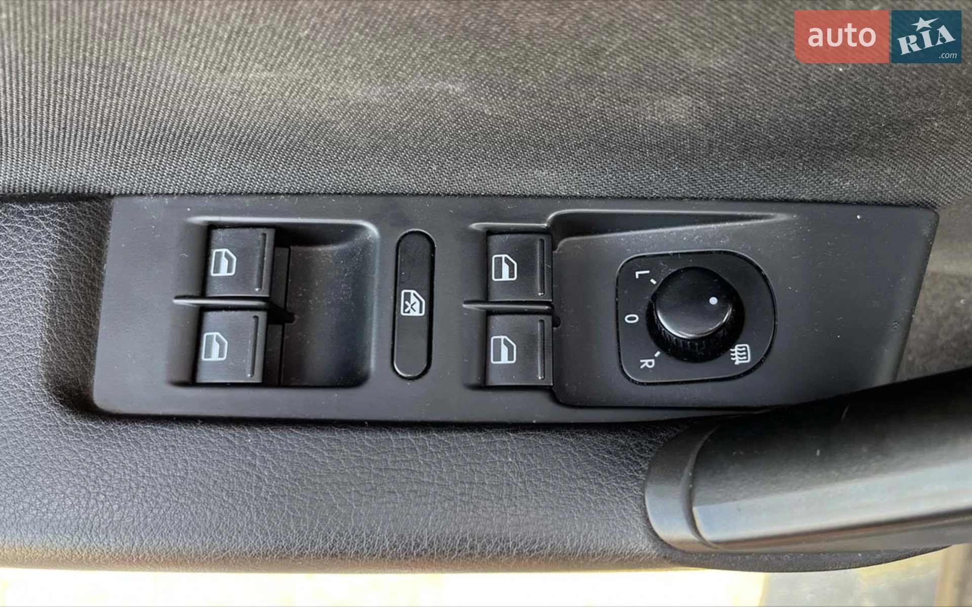 2011 Volkswagen Passat - мініатюра 11
