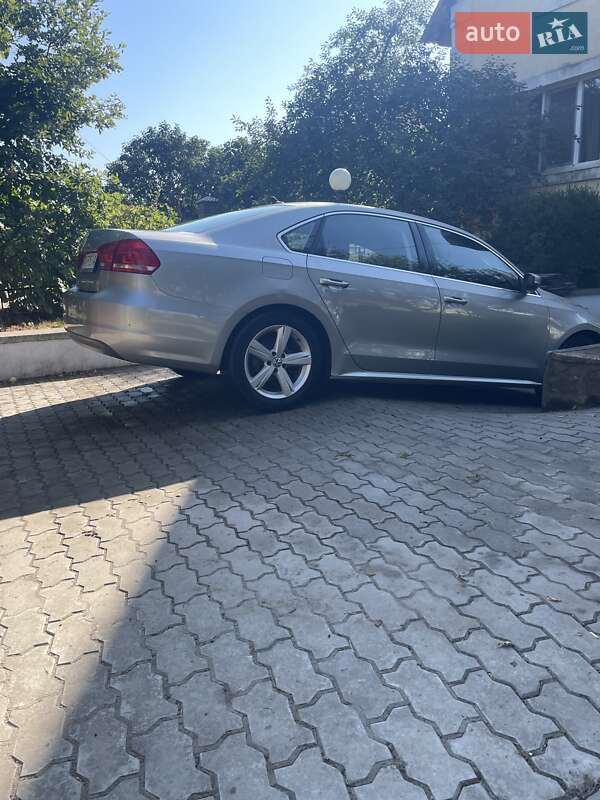 Седан Volkswagen Passat 2012 в Смеле
