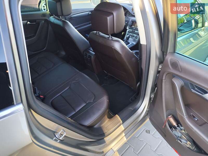 Универсал Volkswagen Passat 2014 в Гадяче