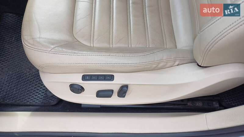 Седан Volkswagen Passat 2015 в Киеве