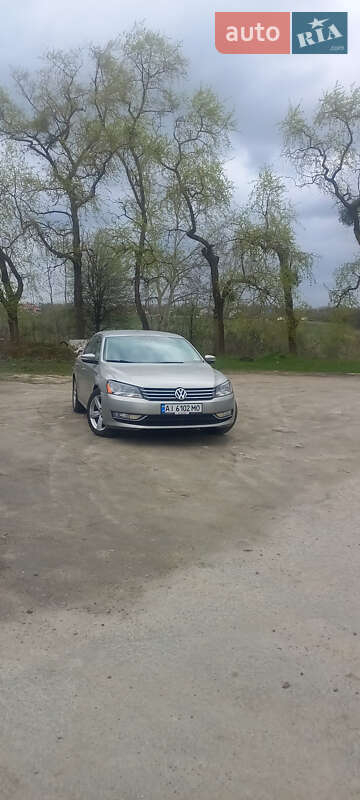 Седан Volkswagen Passat 2013 в Киеве