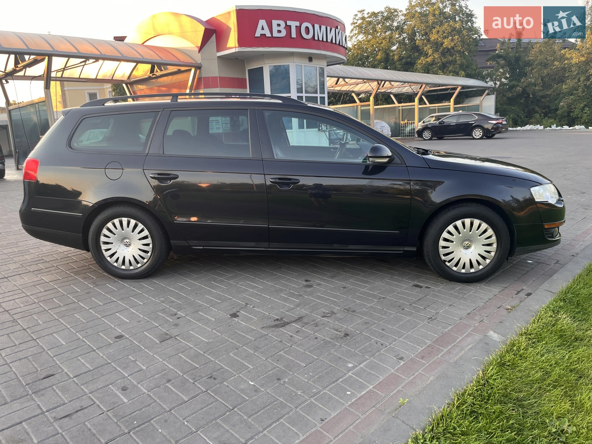 2010 Volkswagen Passat - мініатюра 6