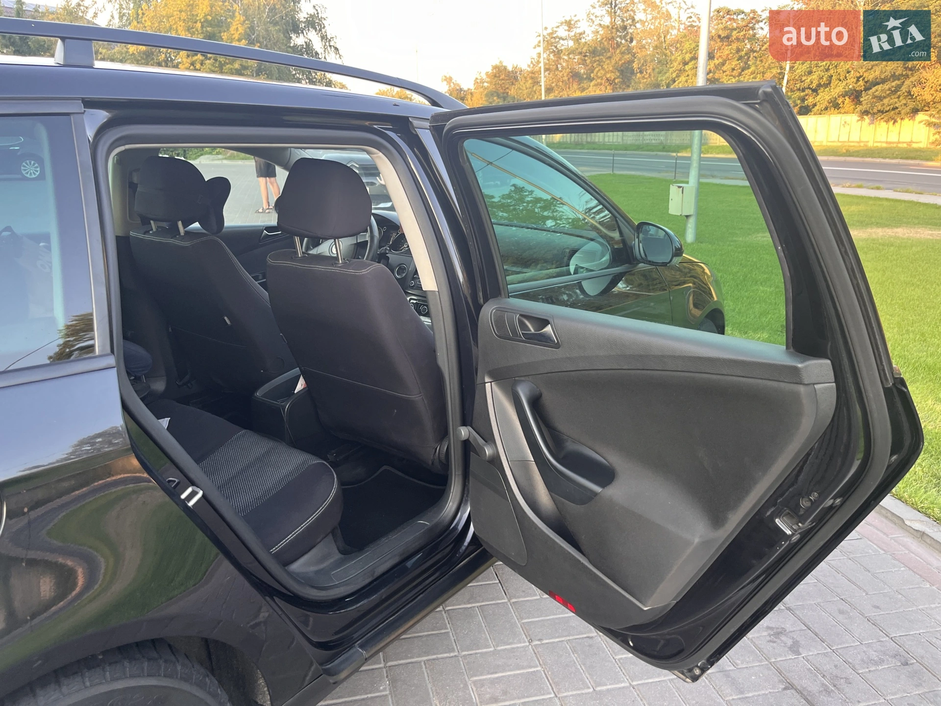 2010 Volkswagen Passat - мініатюра 11