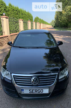 Седан Volkswagen Passat 2006 в Василькові