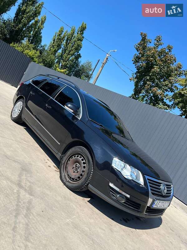 Універсал Volkswagen Passat 2006 в Дніпрі