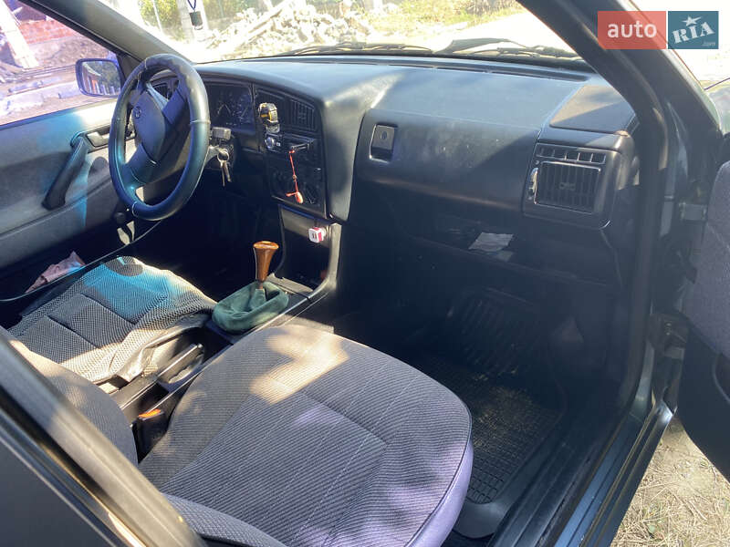 Седан Volkswagen Passat 1988 в Ужгороде фото 29 Седан Volkswagen Passat 1988 в Ужгороде