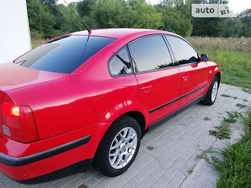 Седан Volkswagen Passat 1999 в Жмеринці