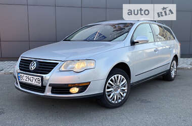 Универсал Volkswagen Passat 2008 в Киеве