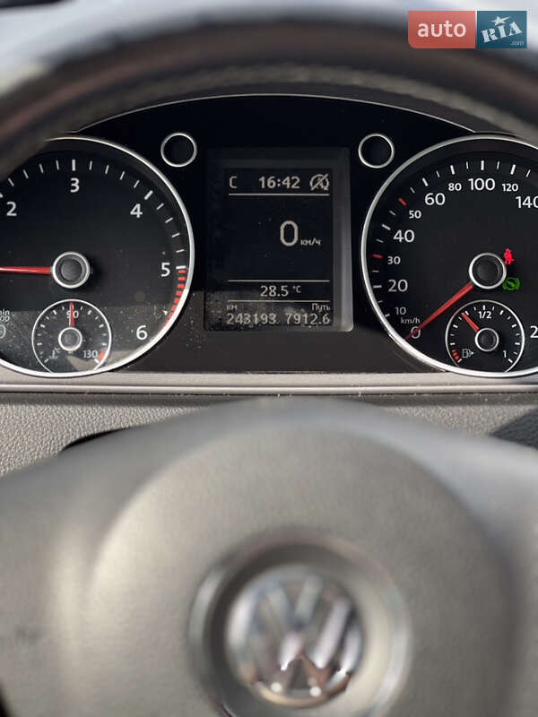 Универсал Volkswagen Passat 2014 в Львове