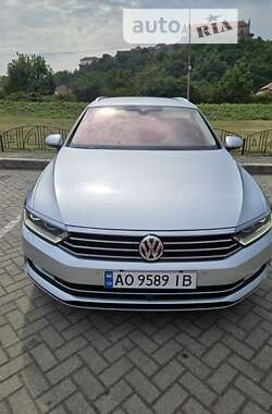 Універсал Volkswagen Passat 2014 в Мукачевому