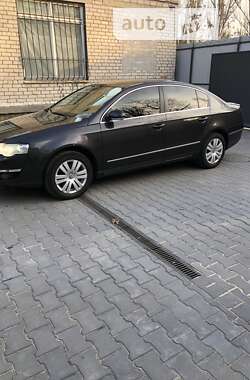 Седан Volkswagen Passat 2007 в Кривом Роге