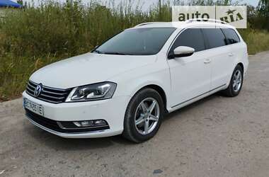 Универсал Volkswagen Passat 2011 в Львове