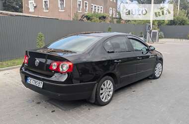 Седан Volkswagen Passat 2008 в Чернівцях