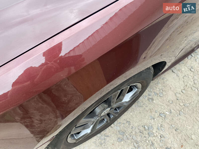 Седан Volkswagen Passat 2012 в Чернигове