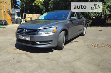 Седан Volkswagen Passat 2013 в Одесі