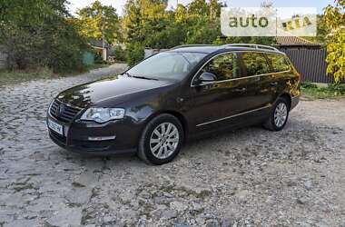 Універсал Volkswagen Passat 2006 в Могилів-Подільському