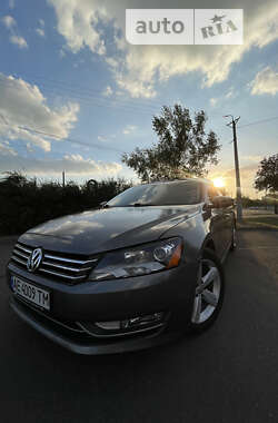 Седан Volkswagen Passat 2012 в Кривом Роге