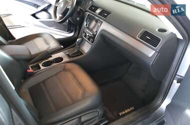 Седан Volkswagen Passat 2014 в Жашкове