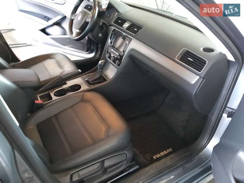 Седан Volkswagen Passat 2014 в Жашкове