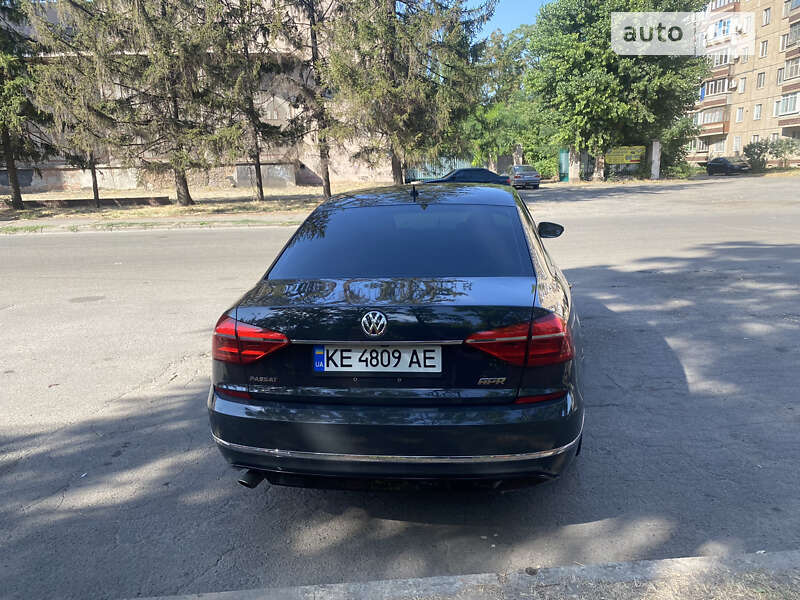 Седан Volkswagen Passat 2016 в Кривому Розі
