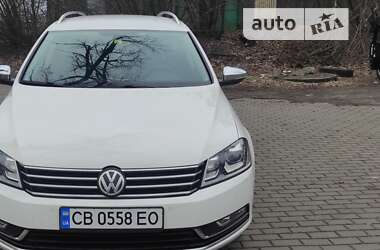 Универсал Volkswagen Passat 2014 в Киеве