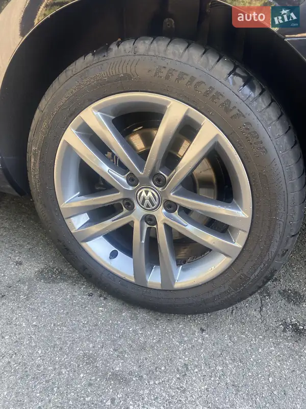 Универсал Volkswagen Passat 2017 в 
